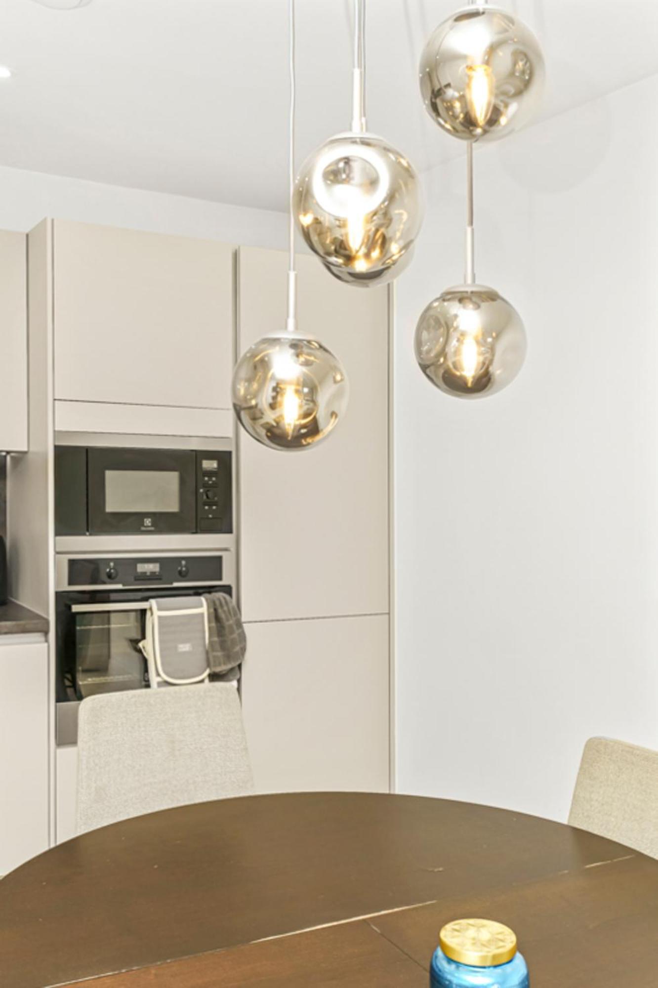 Stylish Surrey Quays Apartment - 10 Mins From Station Лондон Экстерьер фото